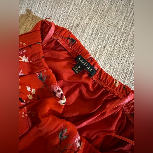 Red Floral Romper Elastic Waist - Picture 10 of 14